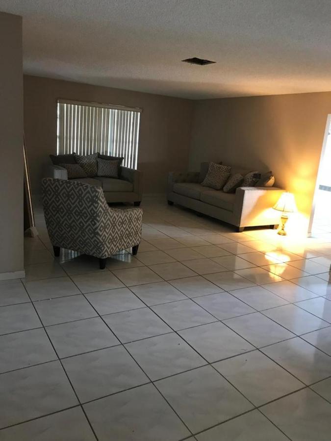 82-10Sw 135Av Villa Miami Dış mekan fotoğraf